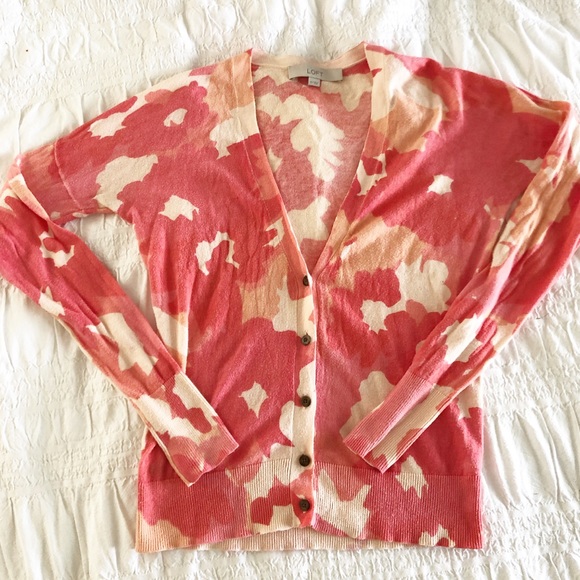 LOFT Floral V neck cardigan - Picture 3 of 7